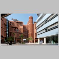 Norman Foster, Masdar Institute (2015), Abu Dhabi, photo on architecture-history.org.jpg